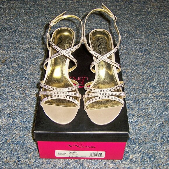 Touch of Nina Strappy Sandals Heels Sparkly Champagne Satin Genivee Size 7.5 - Picture 2 of 6